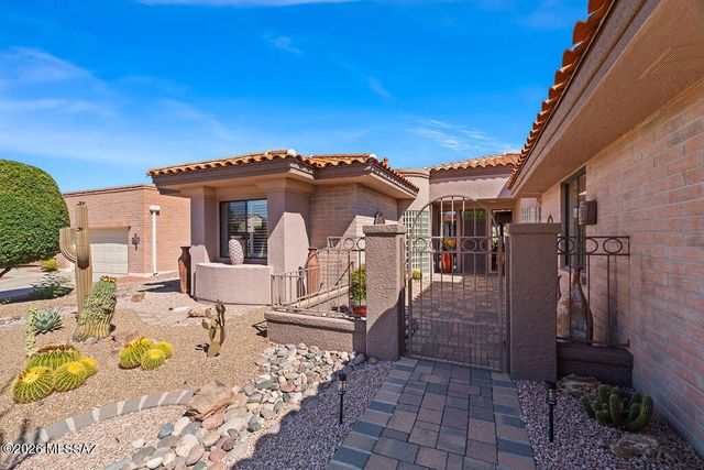 1587 W Baltusrol, Green Valley, AZ 85622