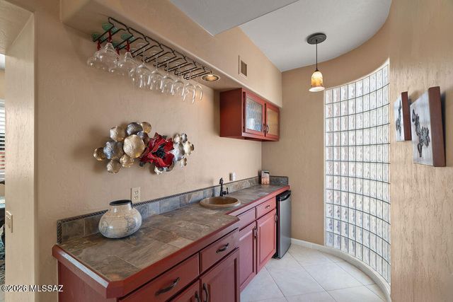 1587 W Baltusrol, Green Valley, AZ 85622