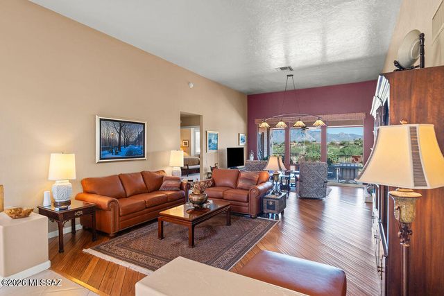 1587 W Baltusrol, Green Valley, AZ 85622