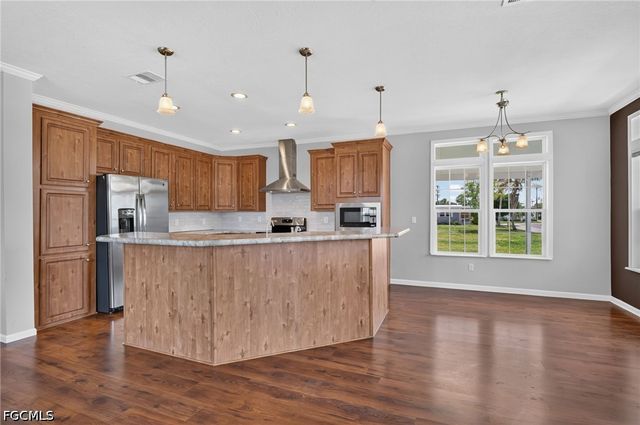 5671 Captain John Smith LOOP, North Fort Myers, FL 33917