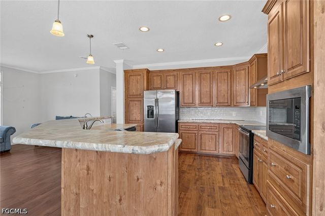 5671 Captain John Smith LOOP, North Fort Myers, FL 33917