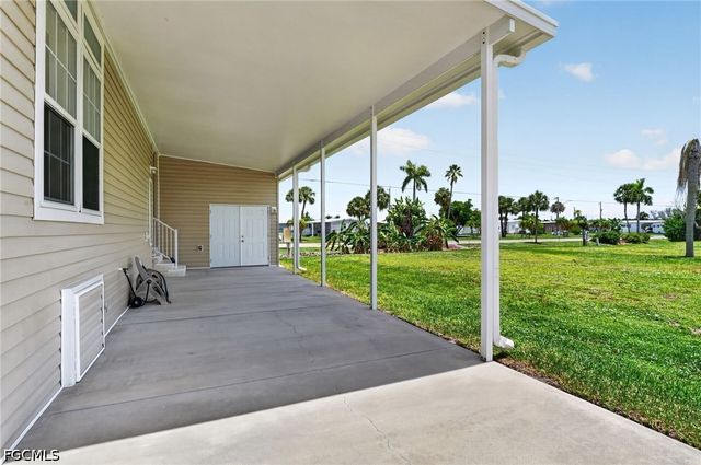 5671 Captain John Smith LOOP, North Fort Myers, FL 33917