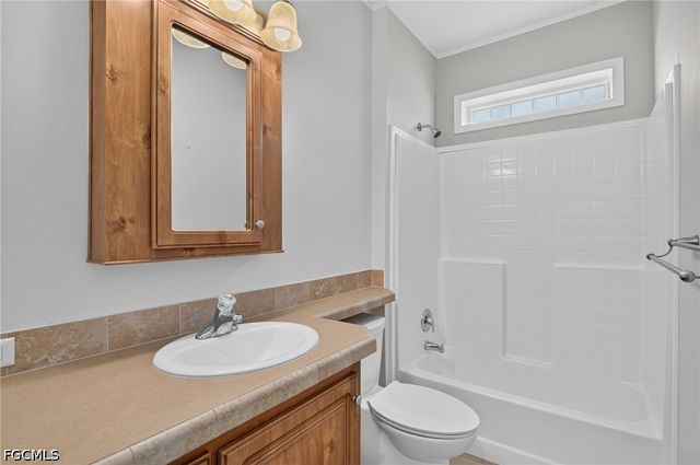 5671 Captain John Smith LOOP, North Fort Myers, FL 33917
