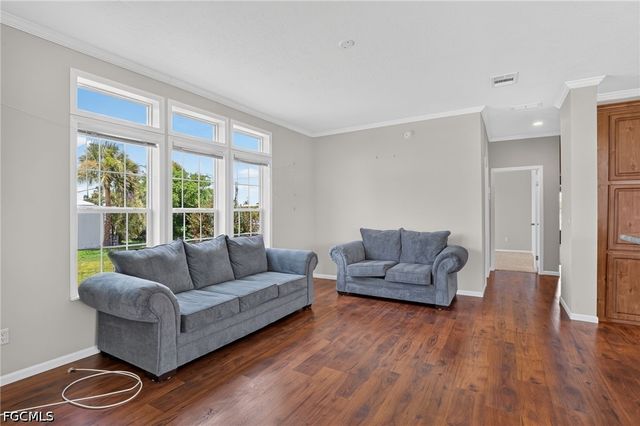 5671 Captain John Smith LOOP, North Fort Myers, FL 33917
