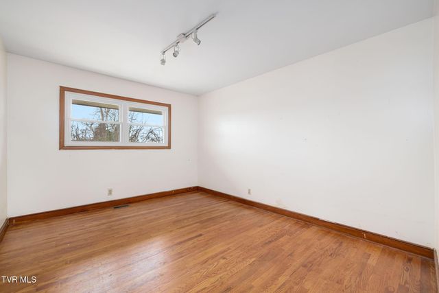 4321 Ridgemont Drive, Kingsport, TN 37663