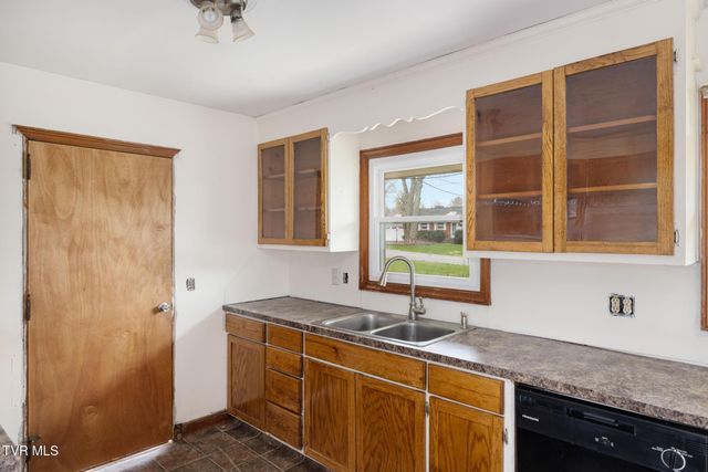 4321 Ridgemont Drive, Kingsport, TN 37663