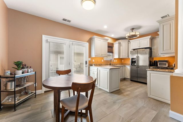 11828 Broadway, Crown Point, IN 46307