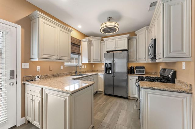 11828 Broadway, Crown Point, IN 46307