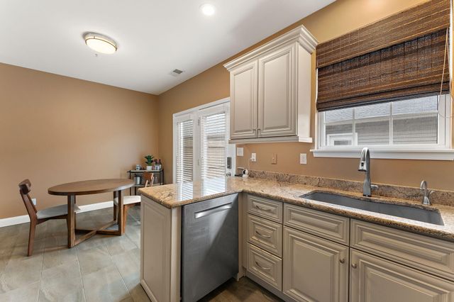 11828 Broadway, Crown Point, IN 46307