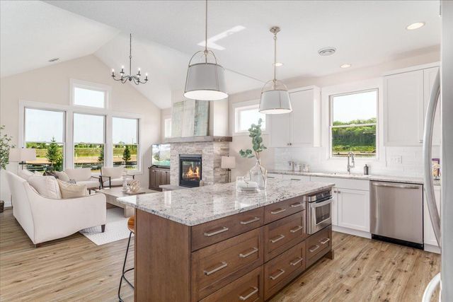 2237 Sharon Lane, Hudson, WI 54016