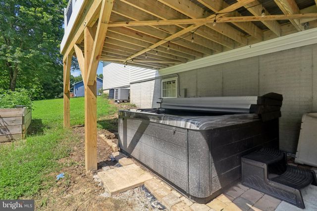 1267 SHERIDAN DR, Owings, MD 20736