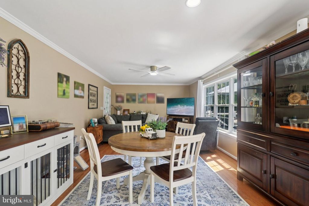 Image 26 of property listing at 1267 SHERIDAN DR, Owings, MD 20736