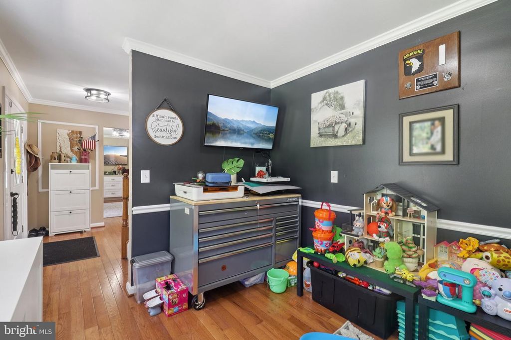 Image 68 of property listing at 1267 SHERIDAN DR, Owings, MD 20736