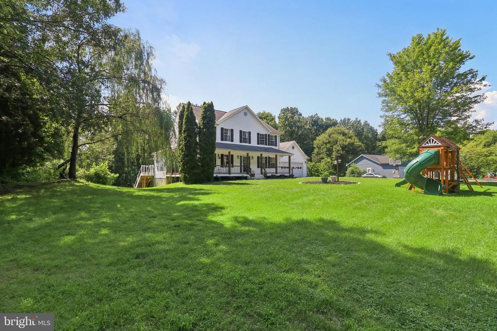 Image 10 of property listing at 1267 SHERIDAN DR, Owings, MD 20736