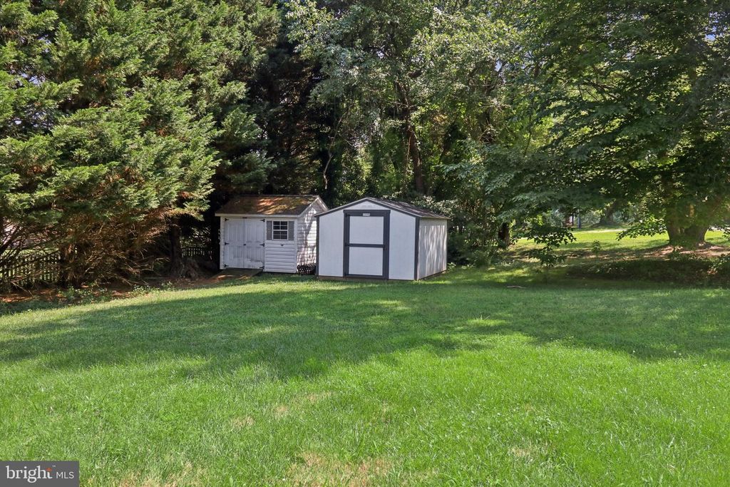 Image 91 of property listing at 1267 SHERIDAN DR, Owings, MD 20736