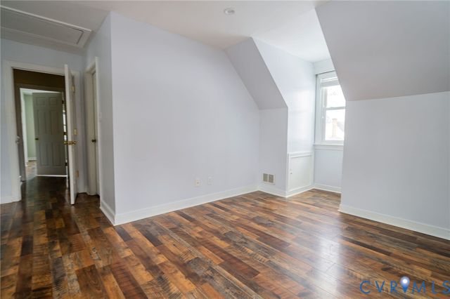 9505 Steamboat Dr, Glen Allen, VA 23060