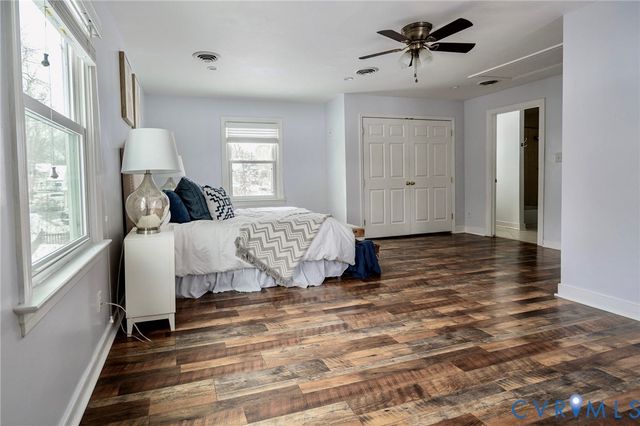 9505 Steamboat Dr, Glen Allen, VA 23060