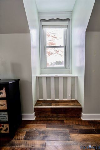 9505 Steamboat Dr, Glen Allen, VA 23060