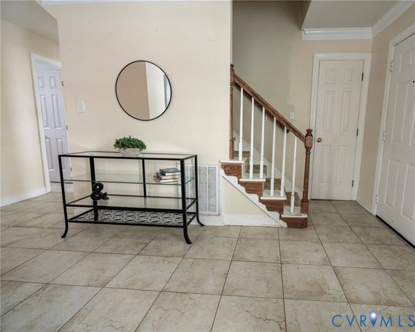 9505 Steamboat Dr, Glen Allen, VA 23060