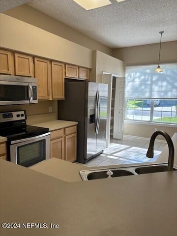 12621 BLUE LAGOON Trail, Jacksonville, FL 32225