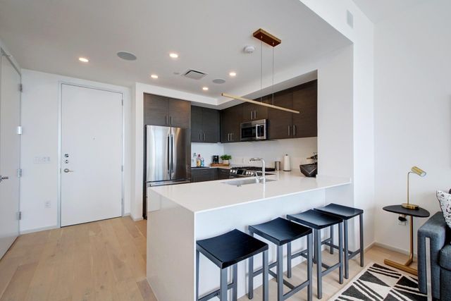 301 West Ave 1703, Austin, TX 78701