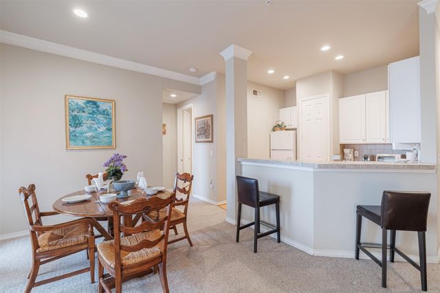 2400 Mccue Road 202, Houston, TX 77056