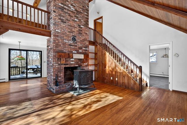 18 Deer Path Lane, North Branford, CT 06471