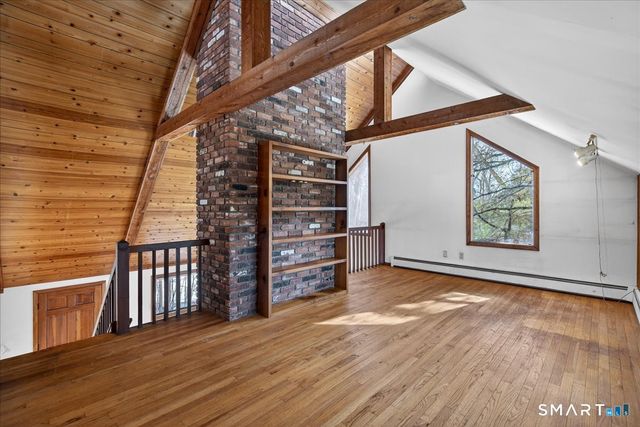 18 Deer Path Lane, North Branford, CT 06471