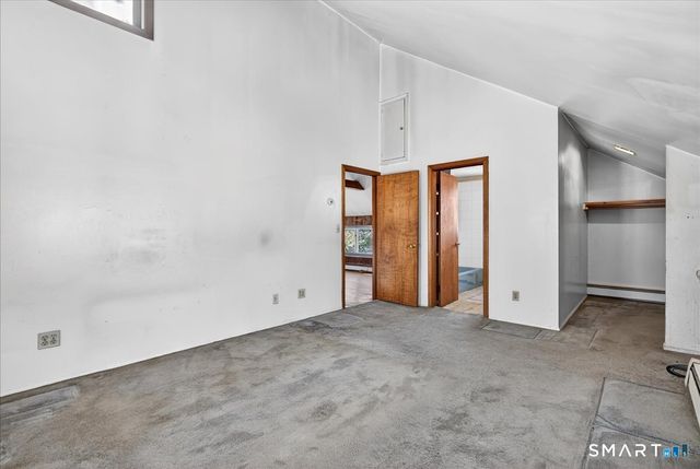 18 Deer Path Lane, North Branford, CT 06471