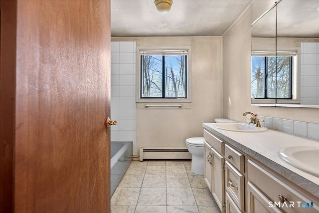 18 Deer Path Lane, North Branford, CT 06471