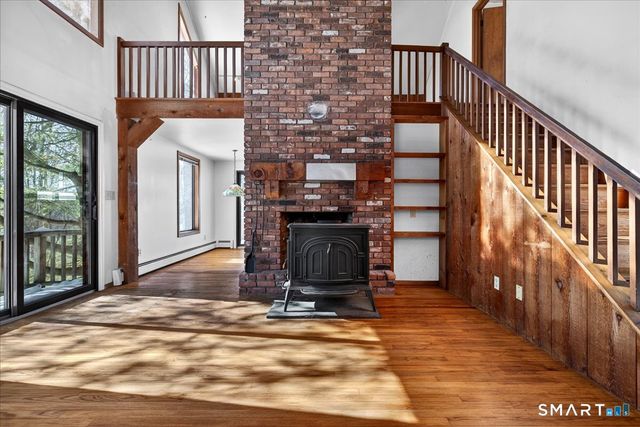 18 Deer Path Lane, North Branford, CT 06471