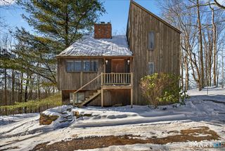 18 Deer Path Lane, North Branford, CT 06471