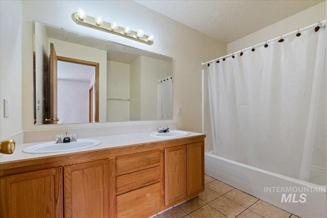 721 Valley Street, Middleton, ID 83644