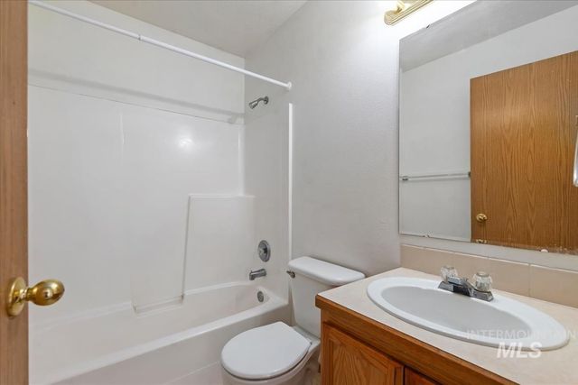 721 Valley Street, Middleton, ID 83644