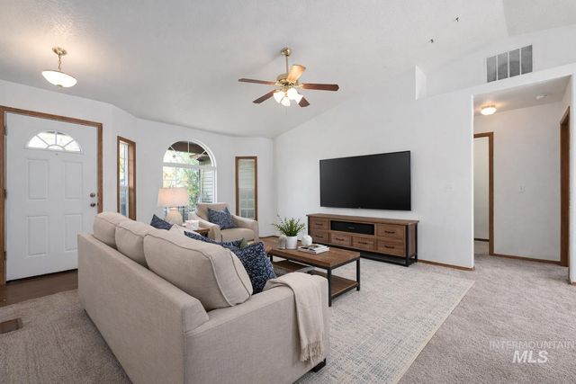 721 Valley Street, Middleton, ID 83644