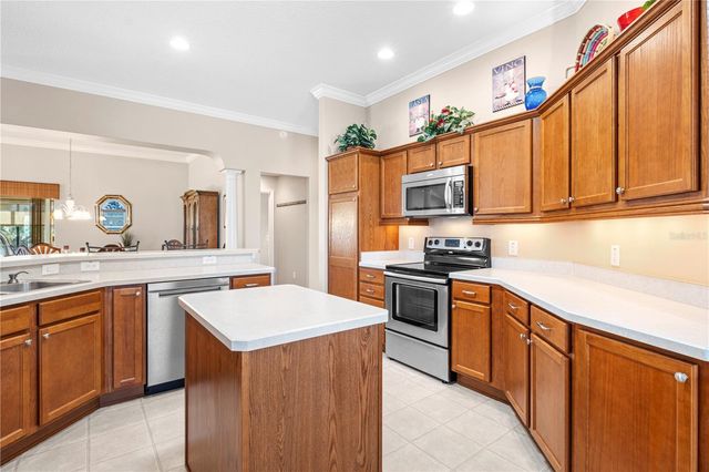 2553 BACHMAN PATH, The Villages, FL 32162