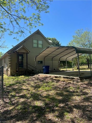 5875 Groometown Road, High Point, NC 27263