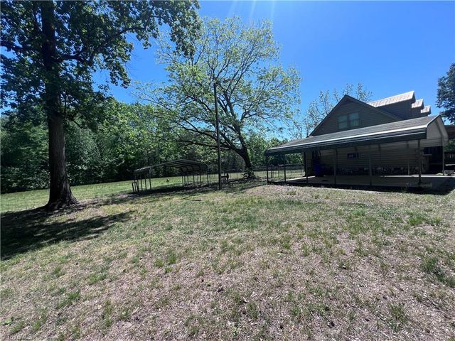 5875 Groometown Road, High Point, NC 27263