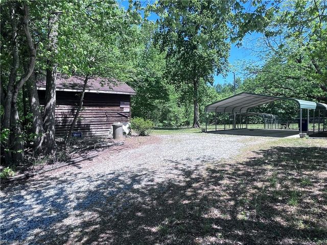 5875 Groometown Road, High Point, NC 27263