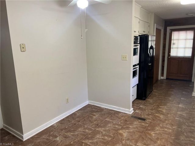 5875 Groometown Road, High Point, NC 27263