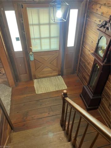 5875 Groometown Road, High Point, NC 27263