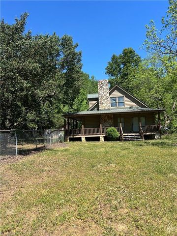 5875 Groometown Road, High Point, NC 27263