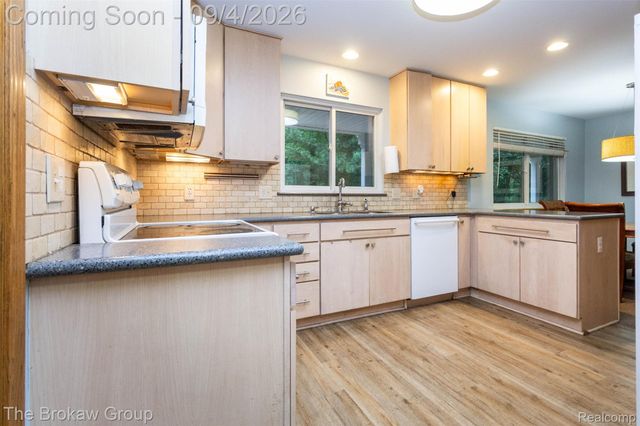 3747 Ray Road, Addison Township, MI 48370