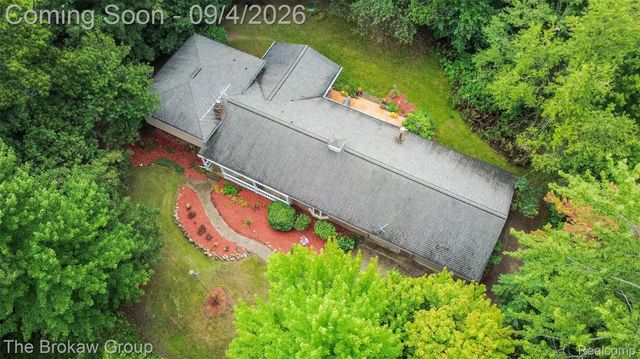 3747 Ray Road, Addison Township, MI 48370
