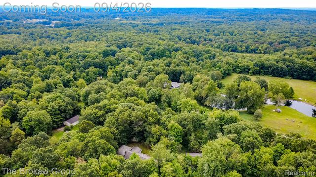 3747 Ray Road, Addison Township, MI 48370