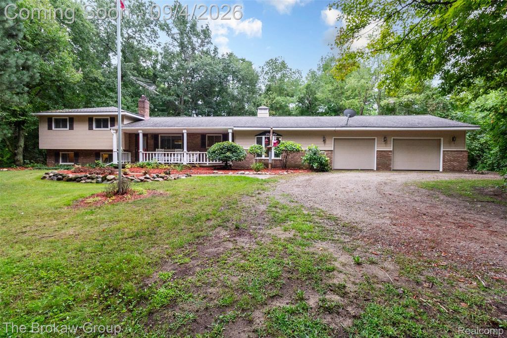 3747 Ray Road, Addison Township, MI 48370