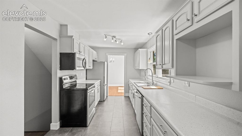 10 El Sereno Drive, Colorado Springs, CO 80906 — photo 3