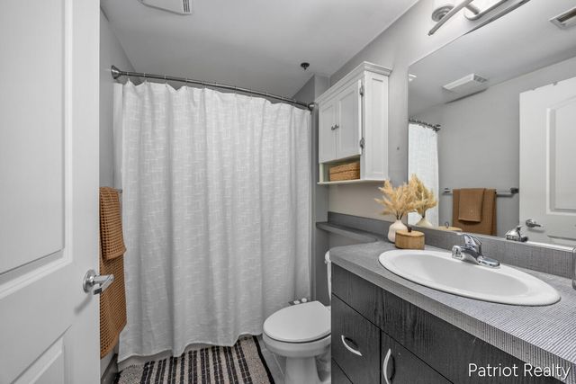 600 Broadway Avenue NW 204, Grand Rapids, MI 49504