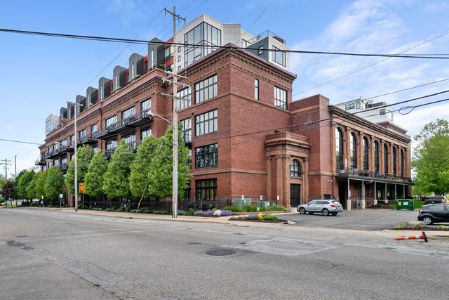 600 Broadway Avenue NW 204, Grand Rapids, MI 49504