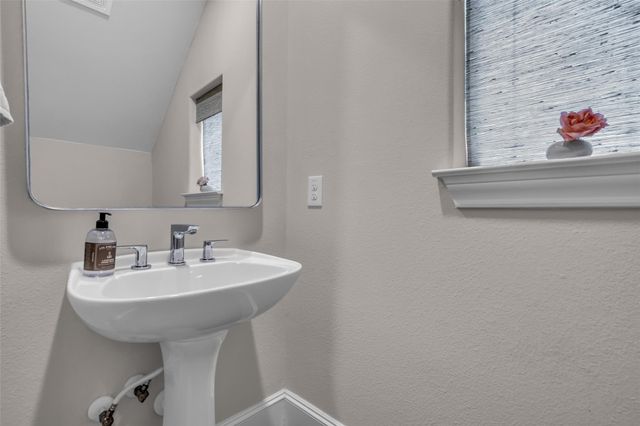 8650 Green Kolbe Lane, Houston, TX 77080